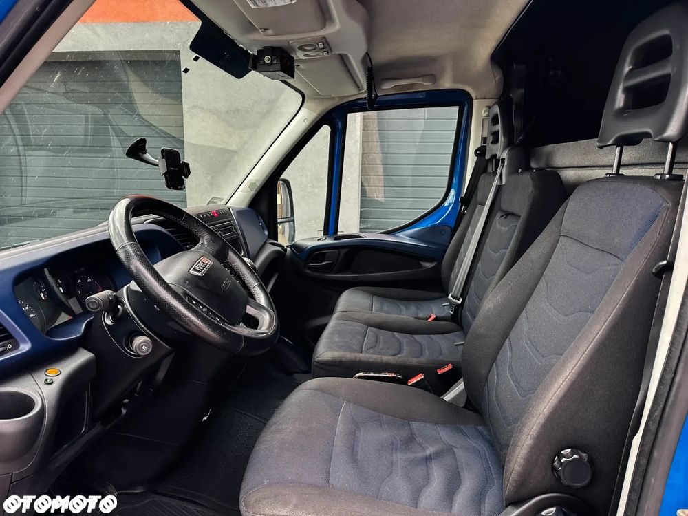 Iveco 35S18 - 28
