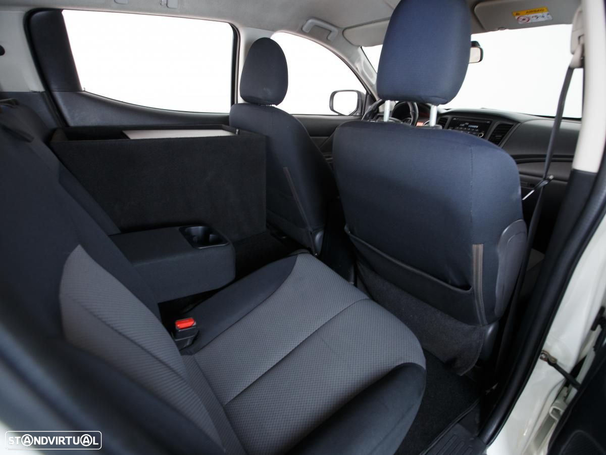 Mitsubishi L200 - 18