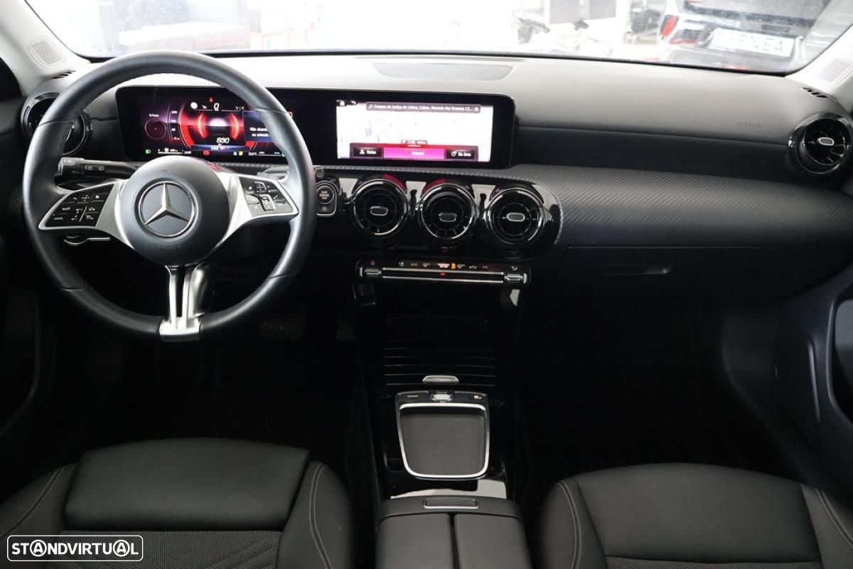 Mercedes-Benz A 200 Standard - 32