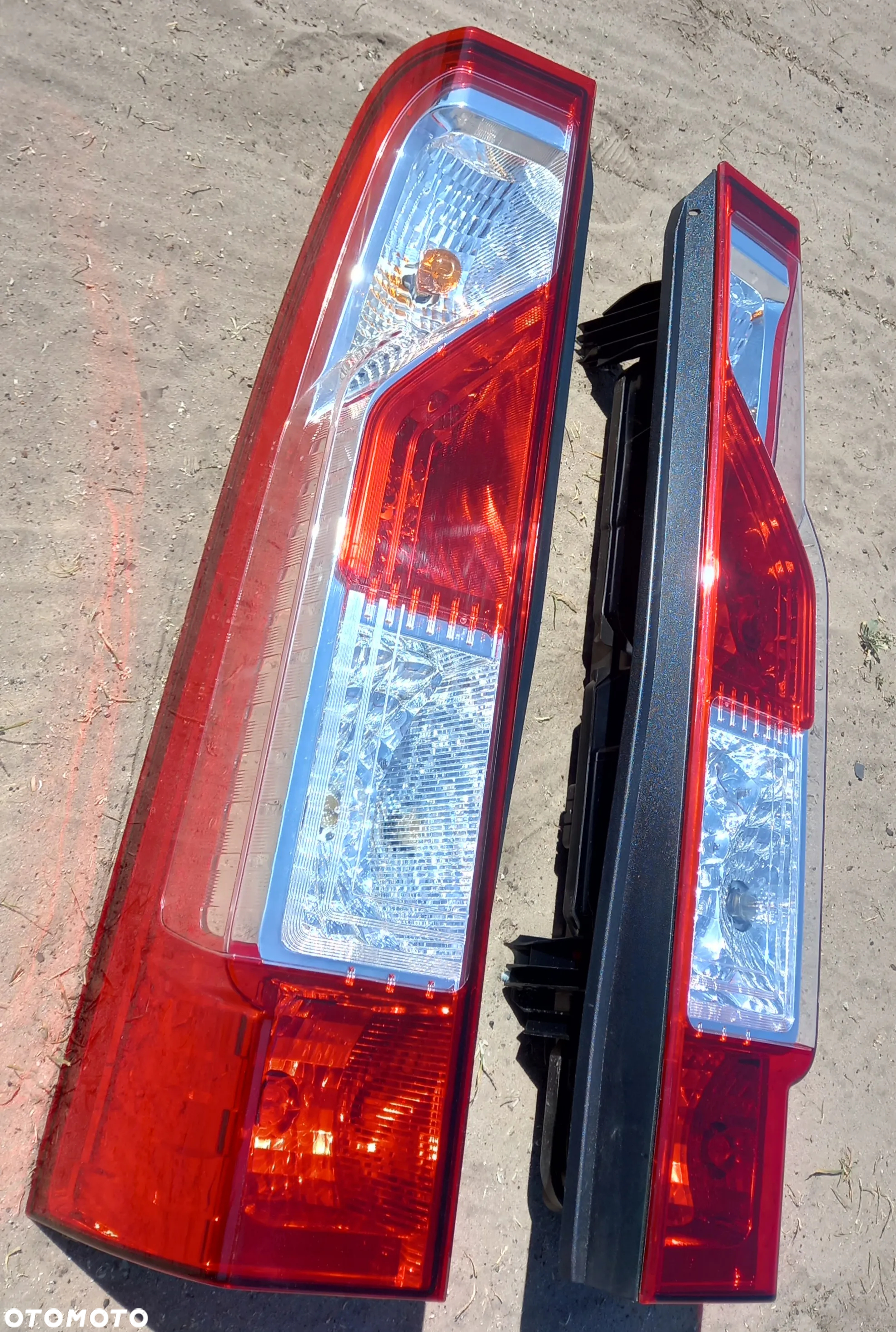 Oryginalna Lampa Tył Tylna Prawa Lewa Renault Master III 3 IV 4 2010-2024 - 2