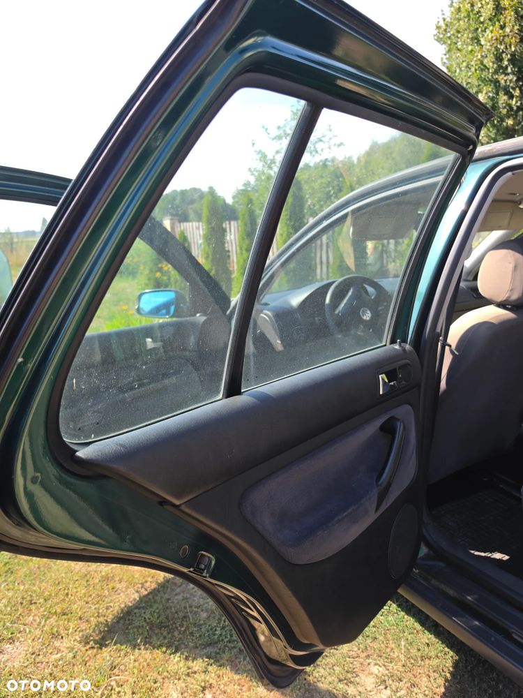 Volkswagen Golf 1.6 Comfortline - 7