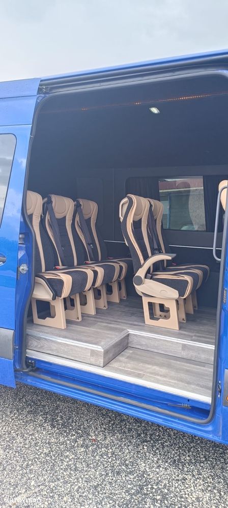 Mercedes-Benz Sprinter - 10