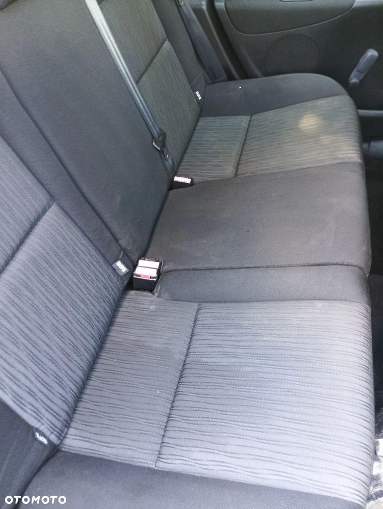 Peugeot 207 1.4 HDi Active - 7