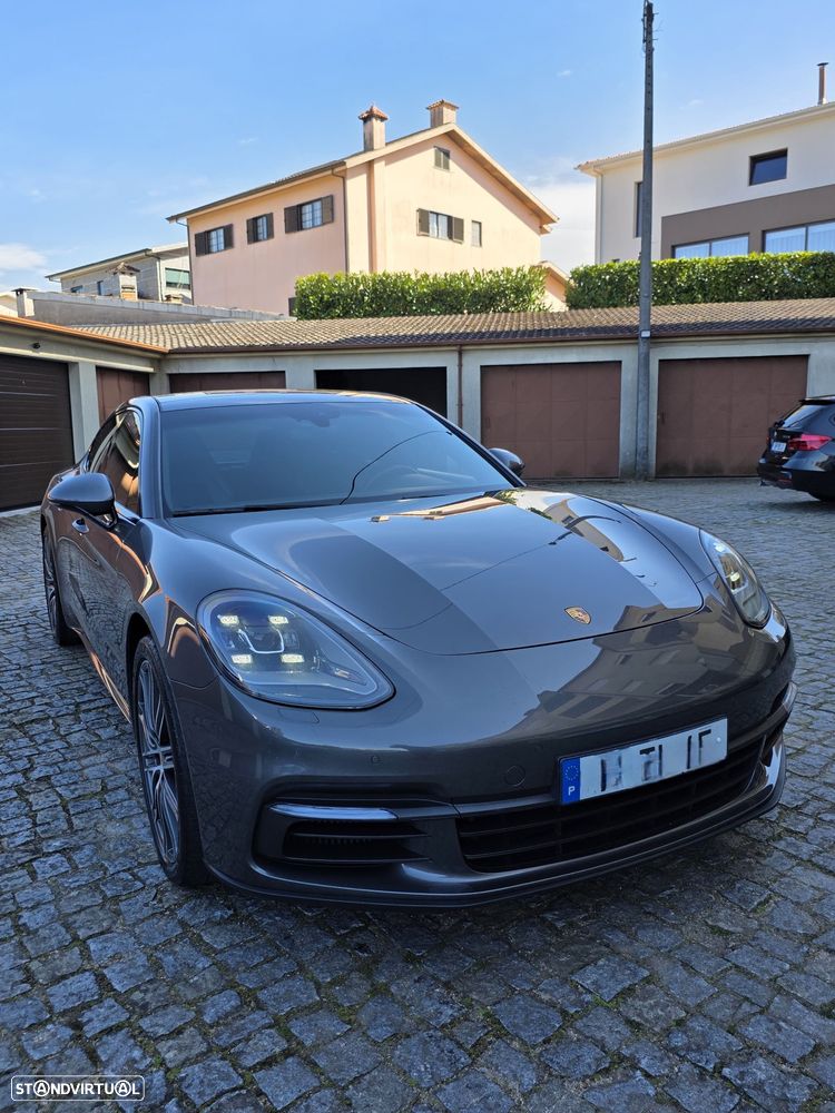 Porsche Panamera 4 S - 3