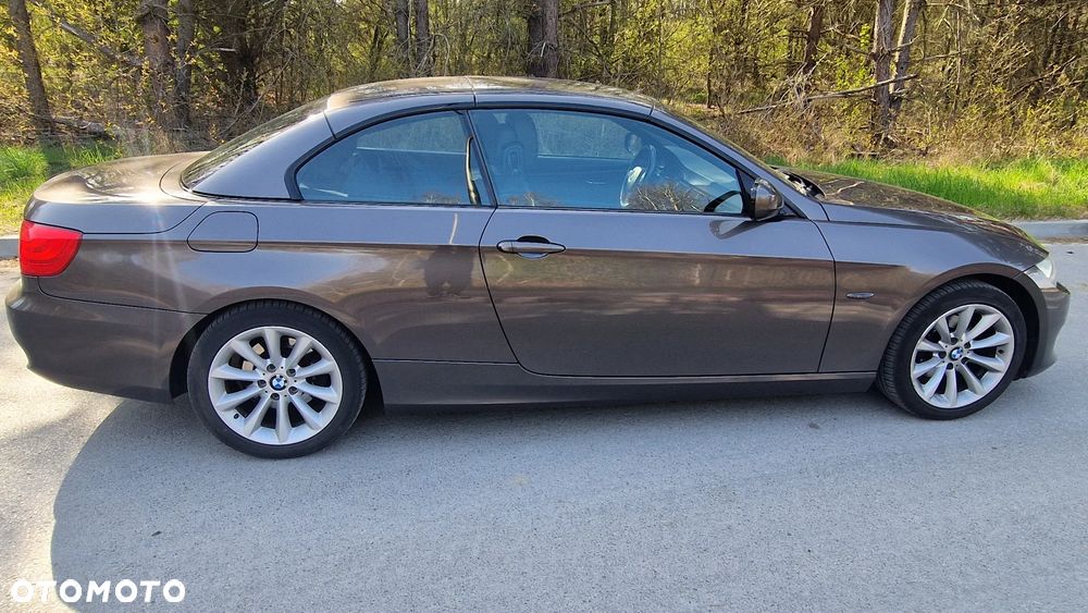 BMW Seria 3 318i M Sport Edition - 18