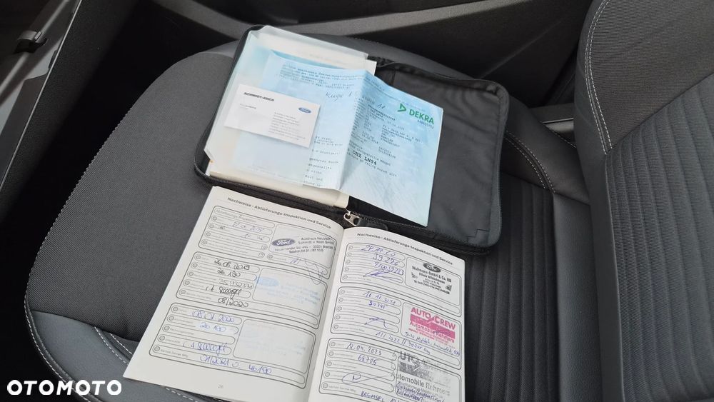 Ford Kuga 1.5 EcoBoost 2x4 Titanium - 38