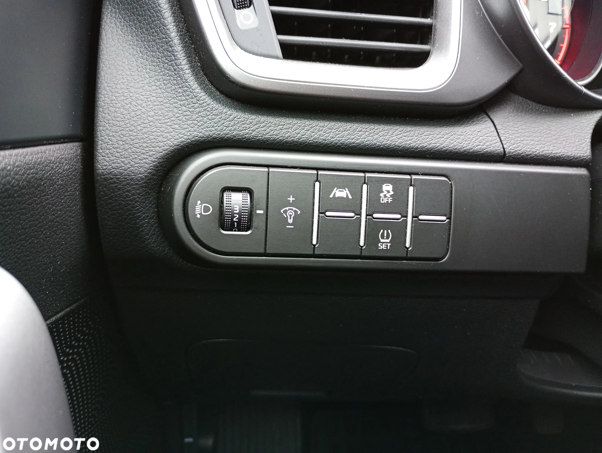 Kia XCeed 1.5 T-GDI M DCT - 29