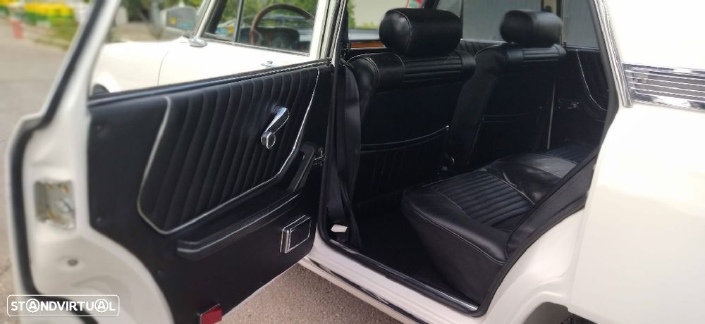 Alfa Romeo 2000 - 24