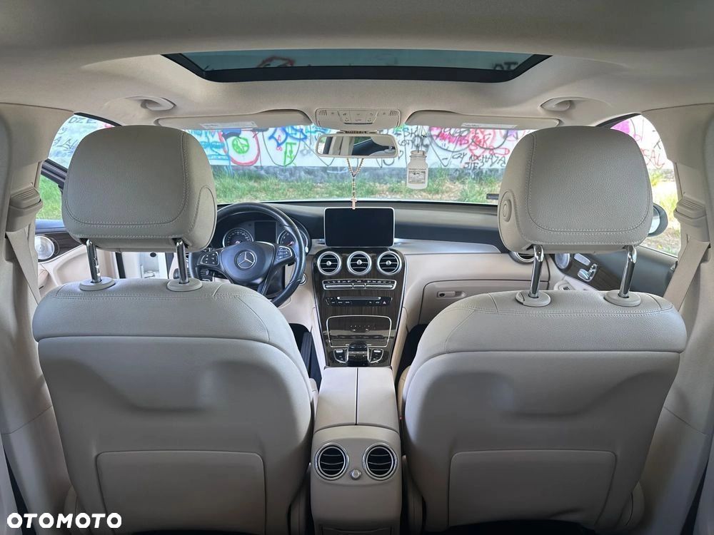 Mercedes-Benz GLC 300 4Matic 9G-TRONIC - 11
