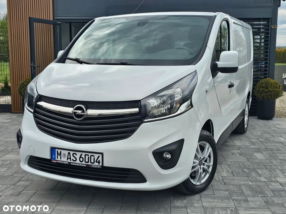 Opel Vivaro - 1