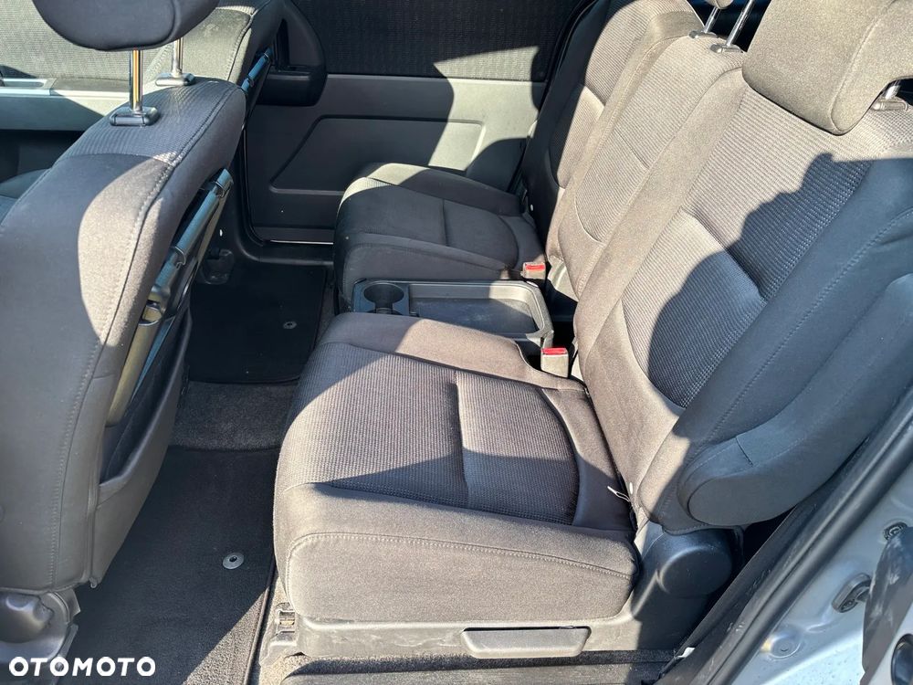 Mazda 5 2.0 Sport - 17