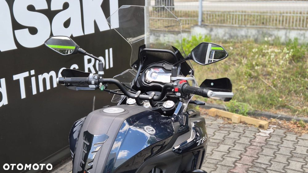 Benelli TRK 502 - 11