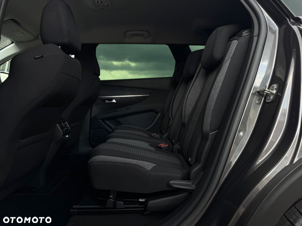 Peugeot 5008 PureTech 130 EAT8 Stop & Start Roadtrip - 26