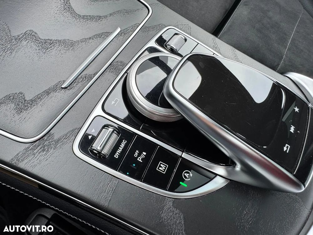 Mercedes-Benz GLC 250 4MATIC - 37