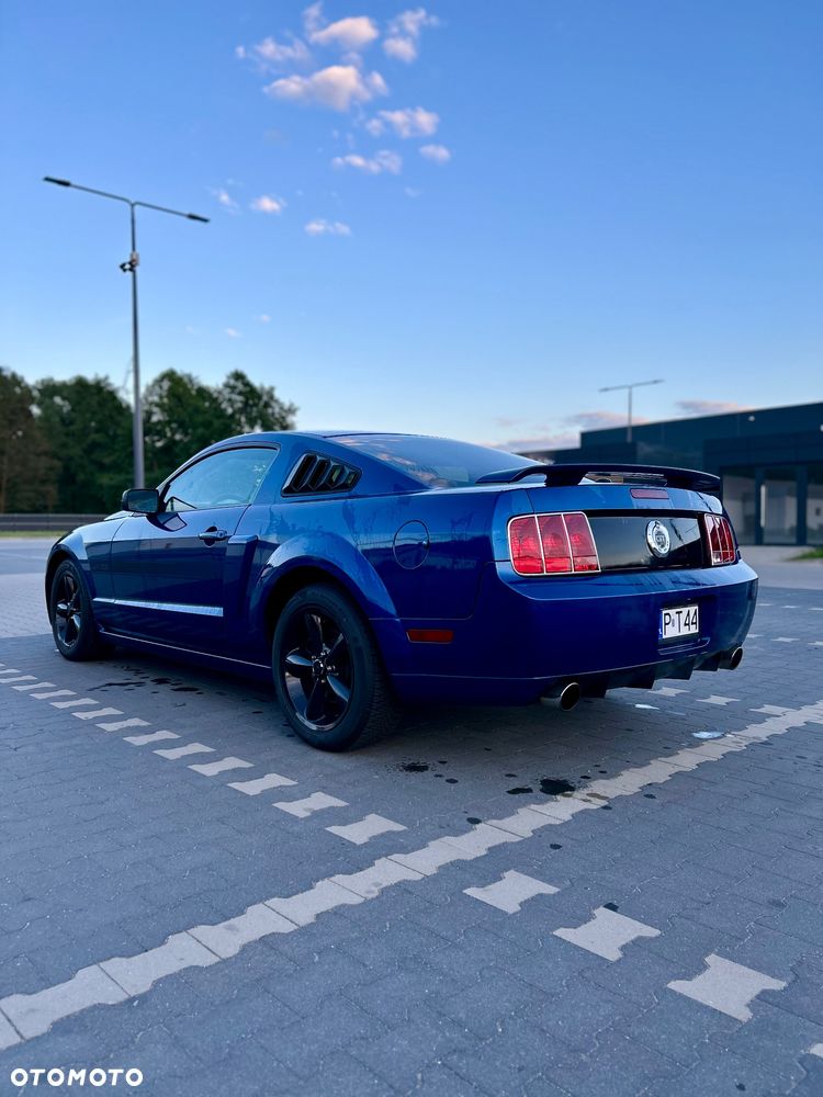 Ford Mustang 4.6 V8 GT - 4