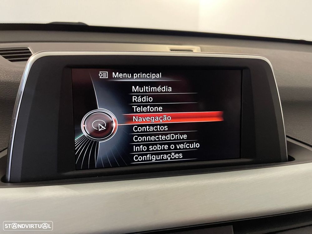 BMW X1 18 d sDrive Advantage - 24