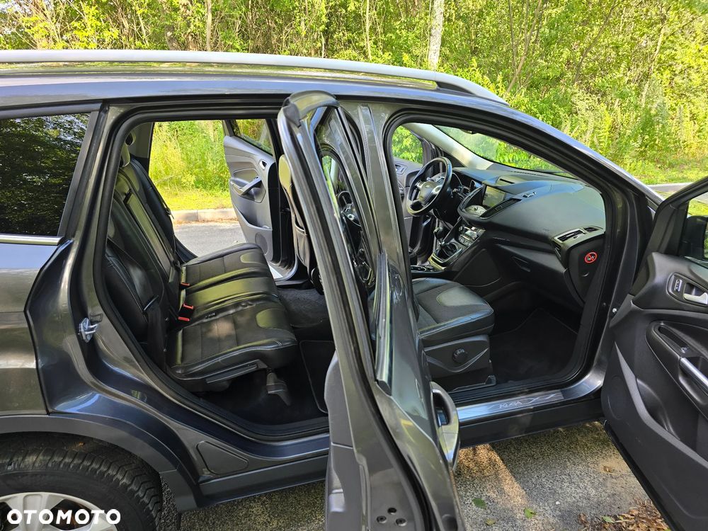 Ford Kuga 2.0 TDCi 2x4 Titanium - 20