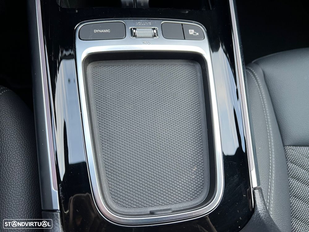 Mercedes-Benz EQA 300 4Matic - 17