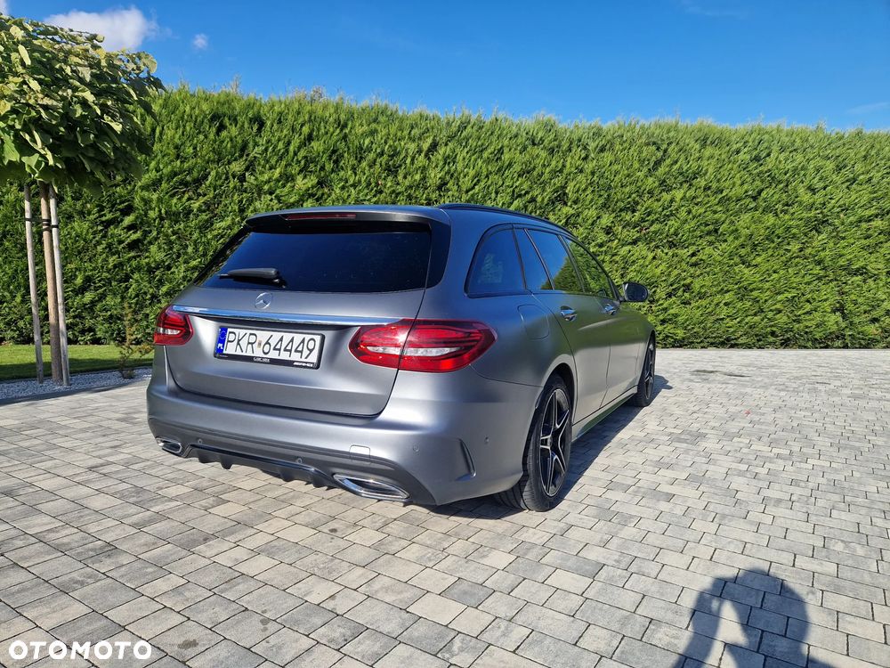Mercedes-Benz Klasa C 300 d T 4Matic 9G-TRONIC AMG Line - 4