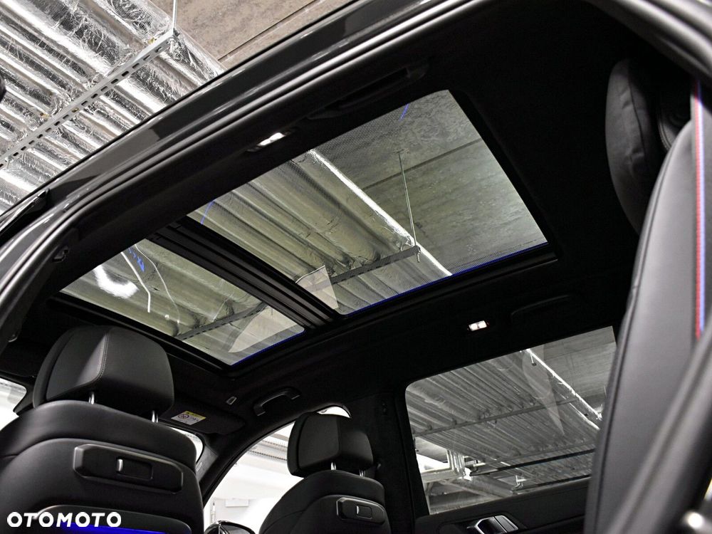 BMW X7 - 16