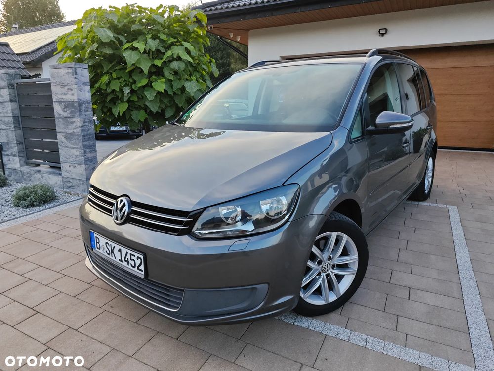 Volkswagen Touran - 1