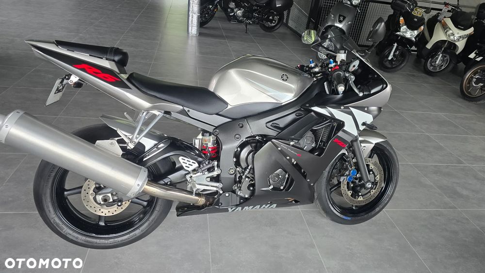 Yamaha R6 - 26