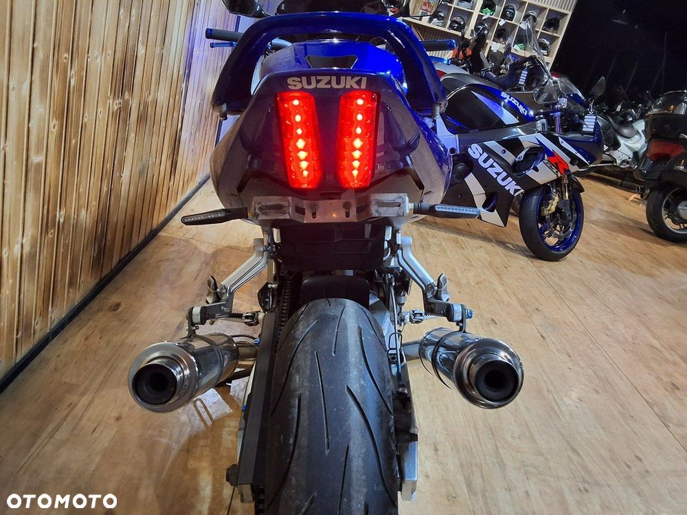 Suzuki SV - 7