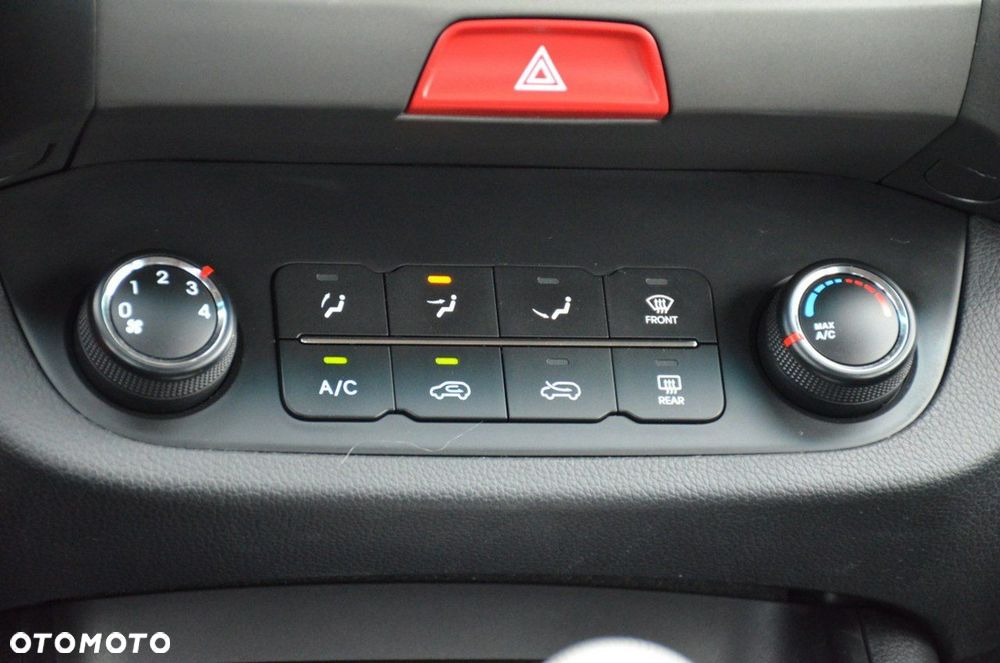 Kia Sportage - 31