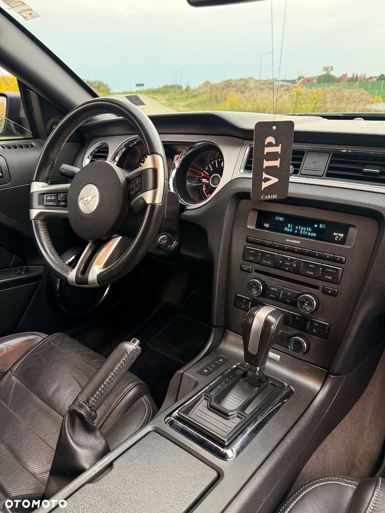 Ford Mustang 3.7 V6 Premium - 6