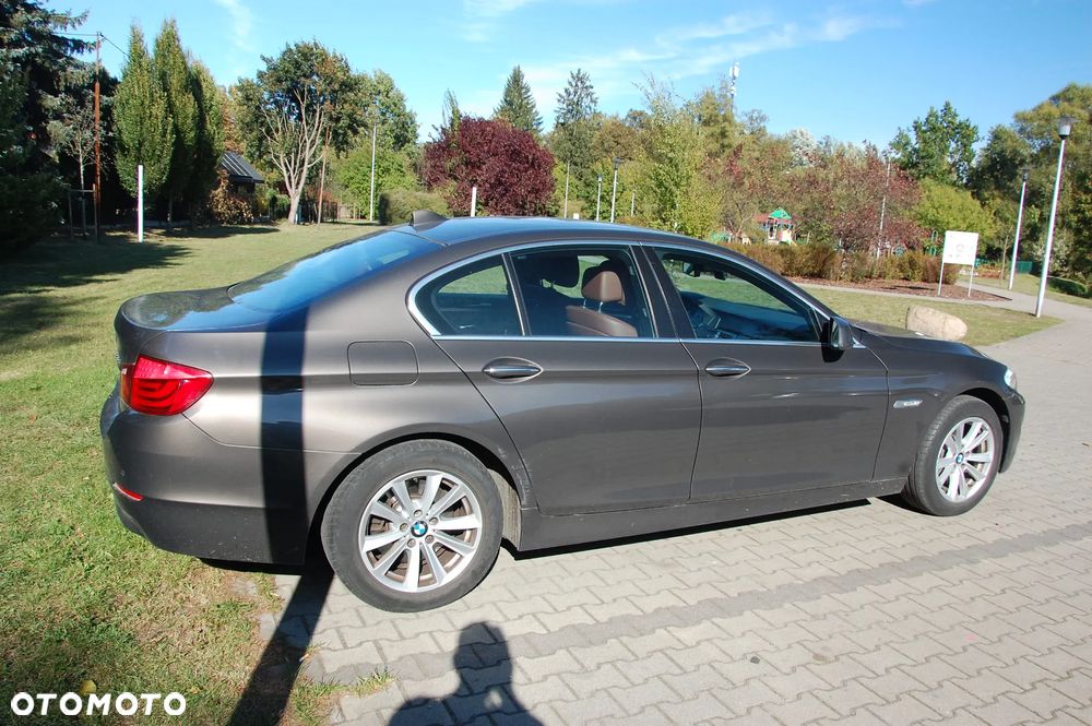 BMW Seria 5 525d - 2
