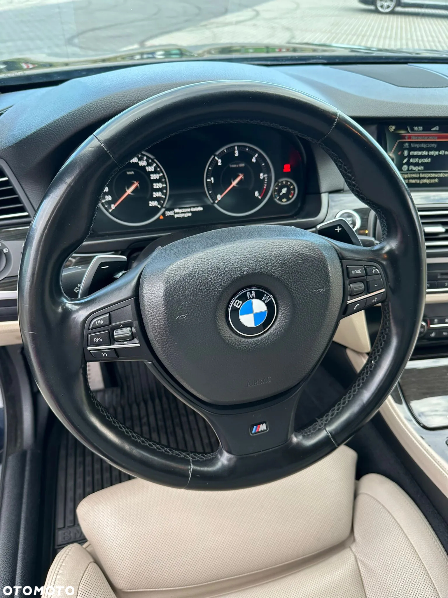 BMW Seria 5 M550d xDrive - 14