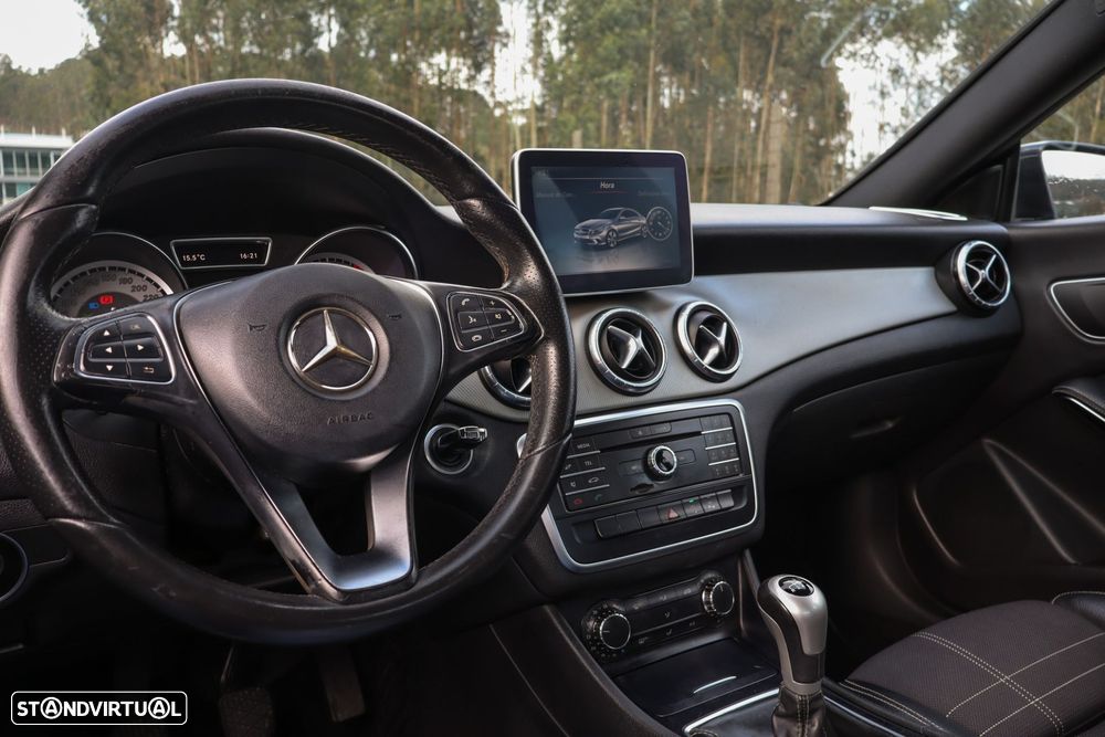 Mercedes-Benz CLA 180 - 19