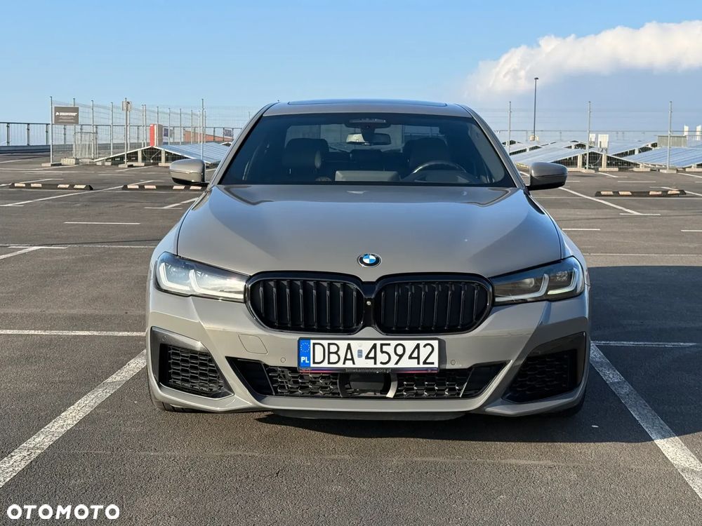 BMW Seria 5 M550i xDrive - 8