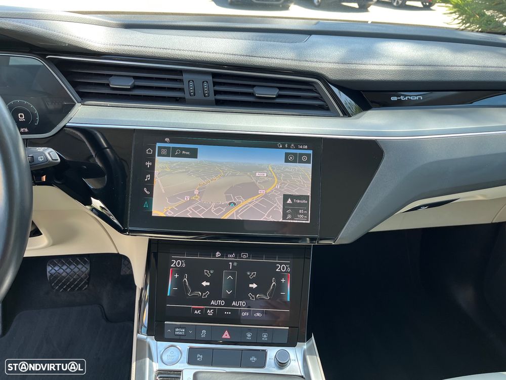 Audi e-tron 55 quattro - 30