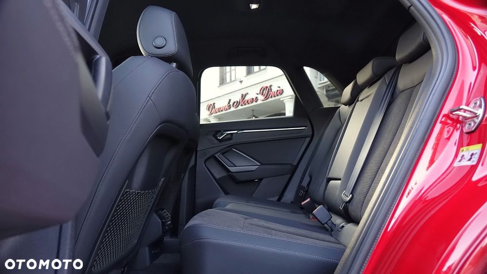 Audi Q3 - 23