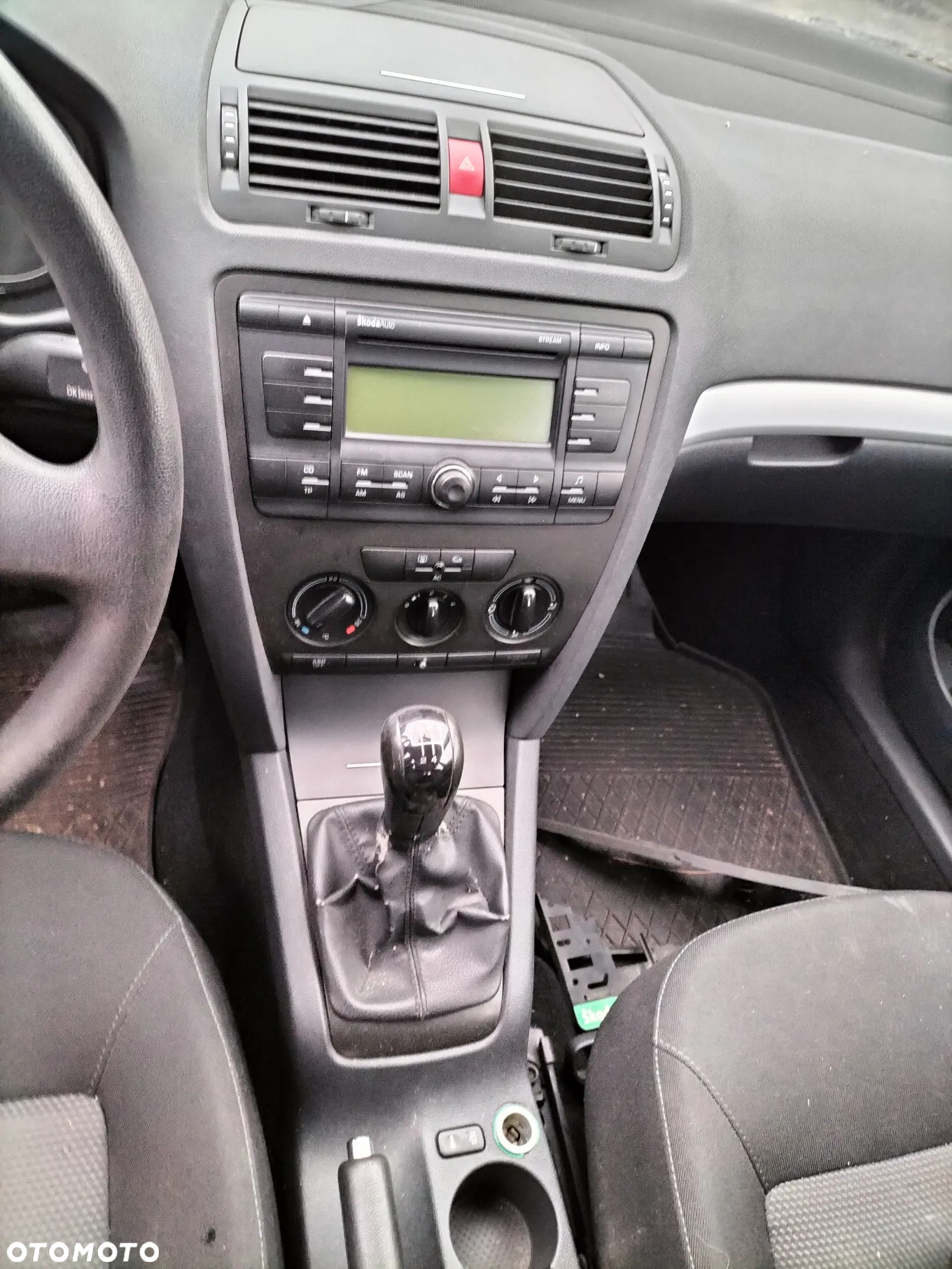 CAŁE AUTO NA CZĘŚCI LUSTERKA KIEROWNICA FOTELE LICZNIK SKODA OCTAVIA II PRZED LIFT - 7