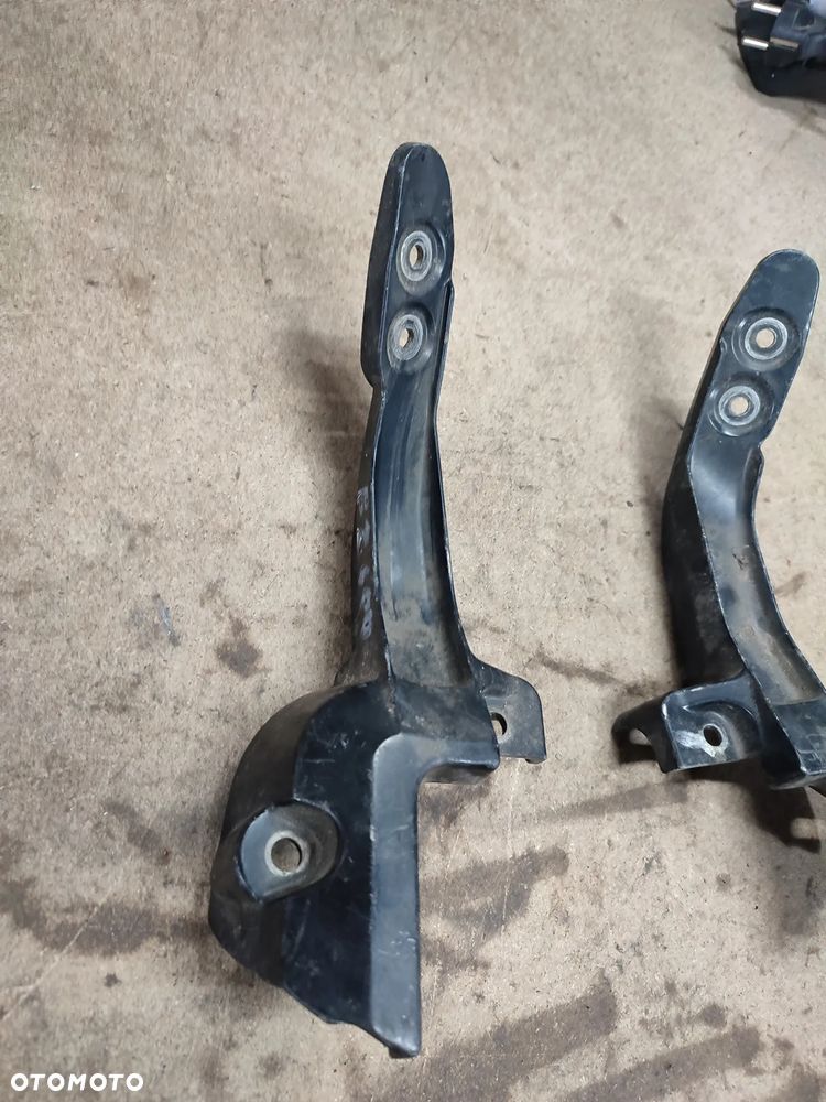 Stelaż, mocowanie lusterka, czachy Yamaha Fazer FZS 600 - 2