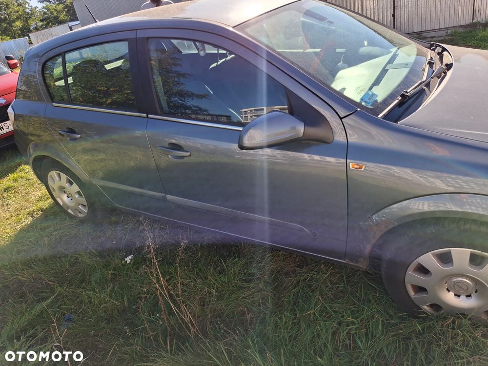 Opel Astra 2004 photo 5