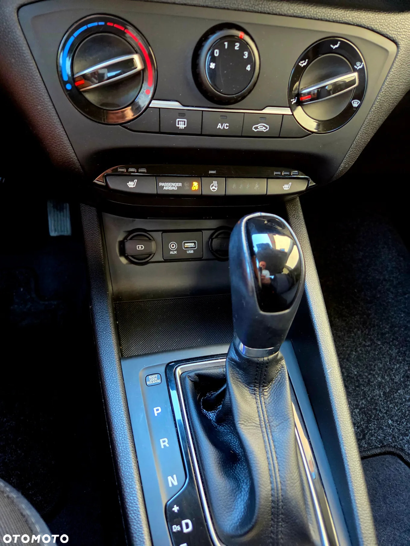 Hyundai i20 blue 1.0 T-GDI DCT YES - 13