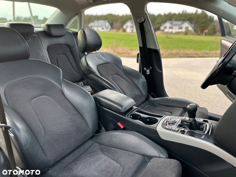 Audi A4 Limousine - 32