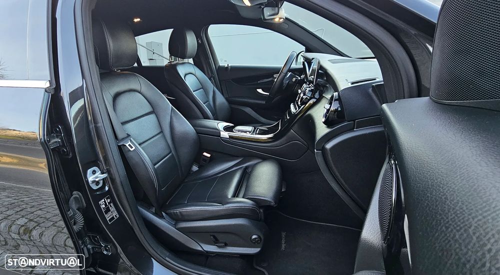Mercedes-Benz GLC 300 de Coupe 4Matic 9G-TRONIC - 24
