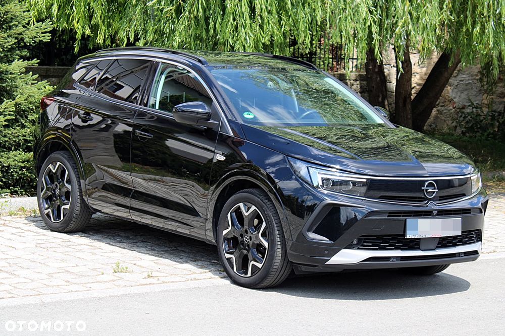 Opel Grandland 1.2 DI Automatik Business Elegance - 2