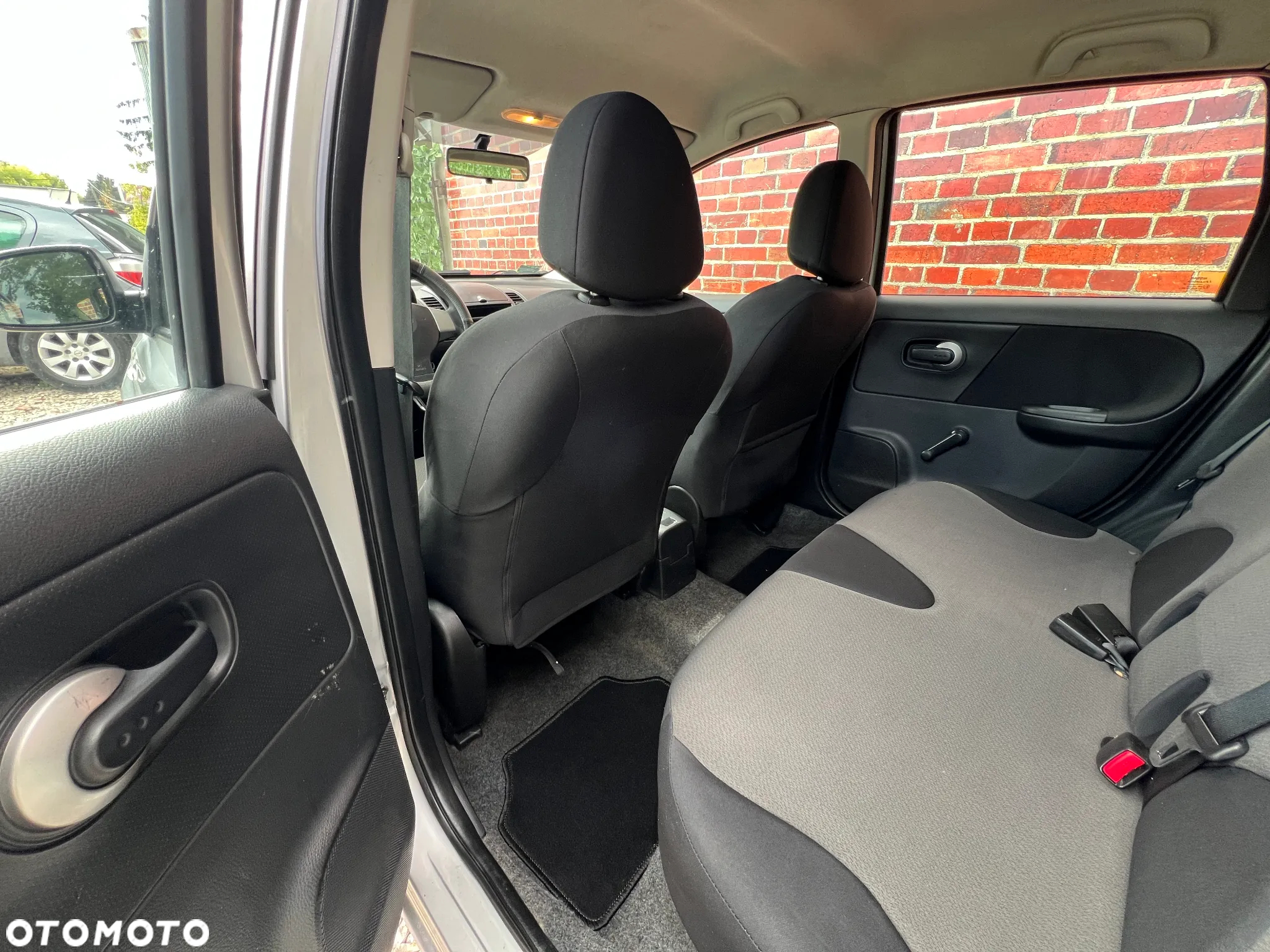Nissan Note - 11