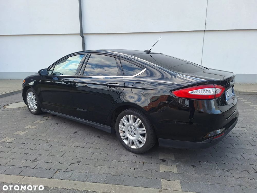 Ford Fusion - 7