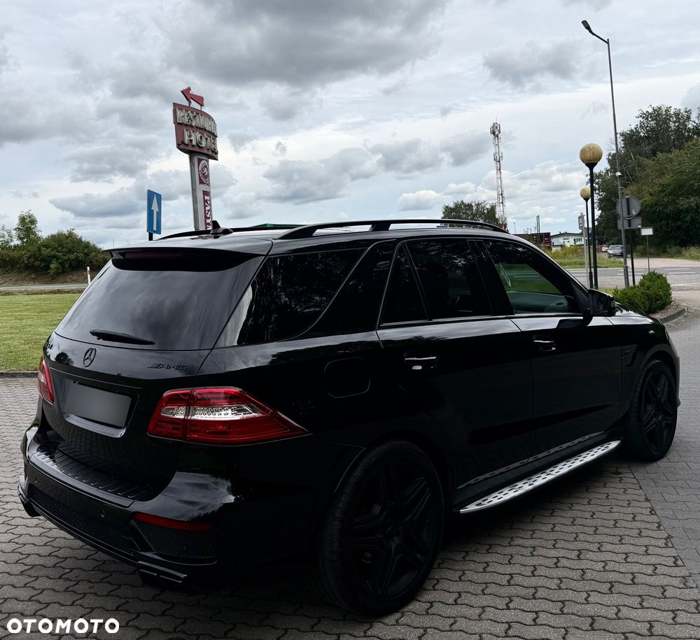 Mercedes-Benz ML 63 AMG 4-Matic - 5