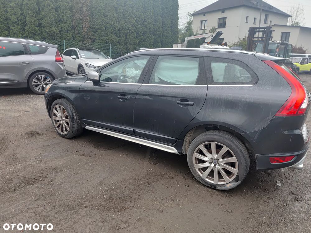 Volvo XC 60 D5 AWD RDesign - 5