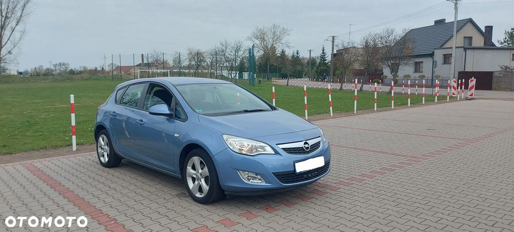 Opel Astra 1.4 Turbo Color Edition - 2