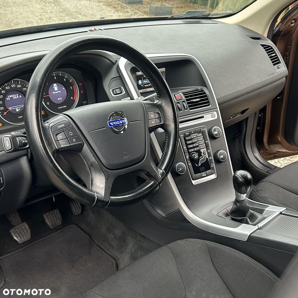 Volvo XC 60 D3 AWD Kinetic - 11