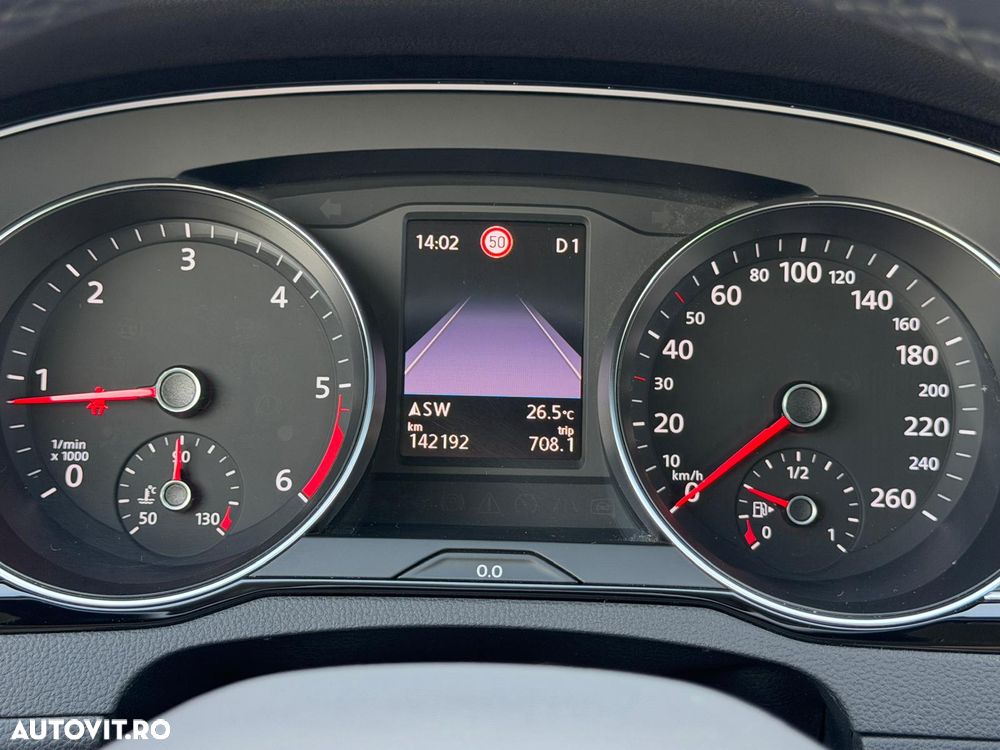 VOLKSWAGEN Passat 2023 — imagine 30