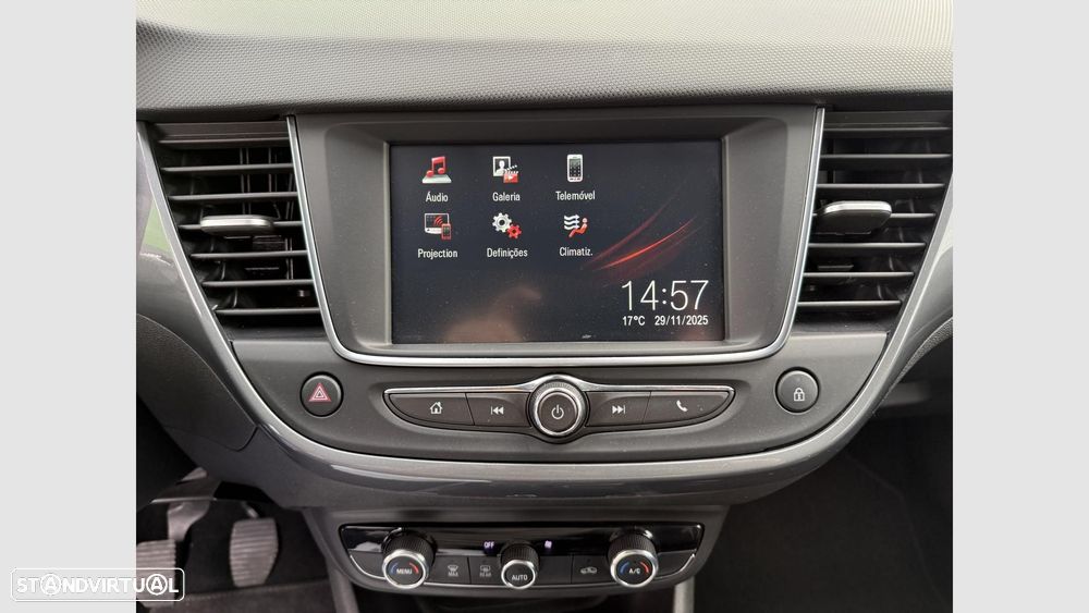 Opel Crossland 1.2 T Design & Tech - 11